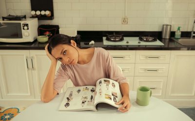 Jak odróżnić zainteresowanie od nudy w relacjach